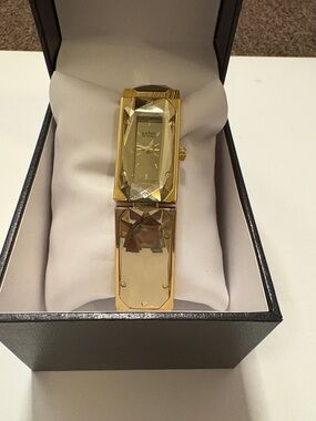 Kathy Van Zeeland Gold Tone Faceted Crystal Bracelet Watch